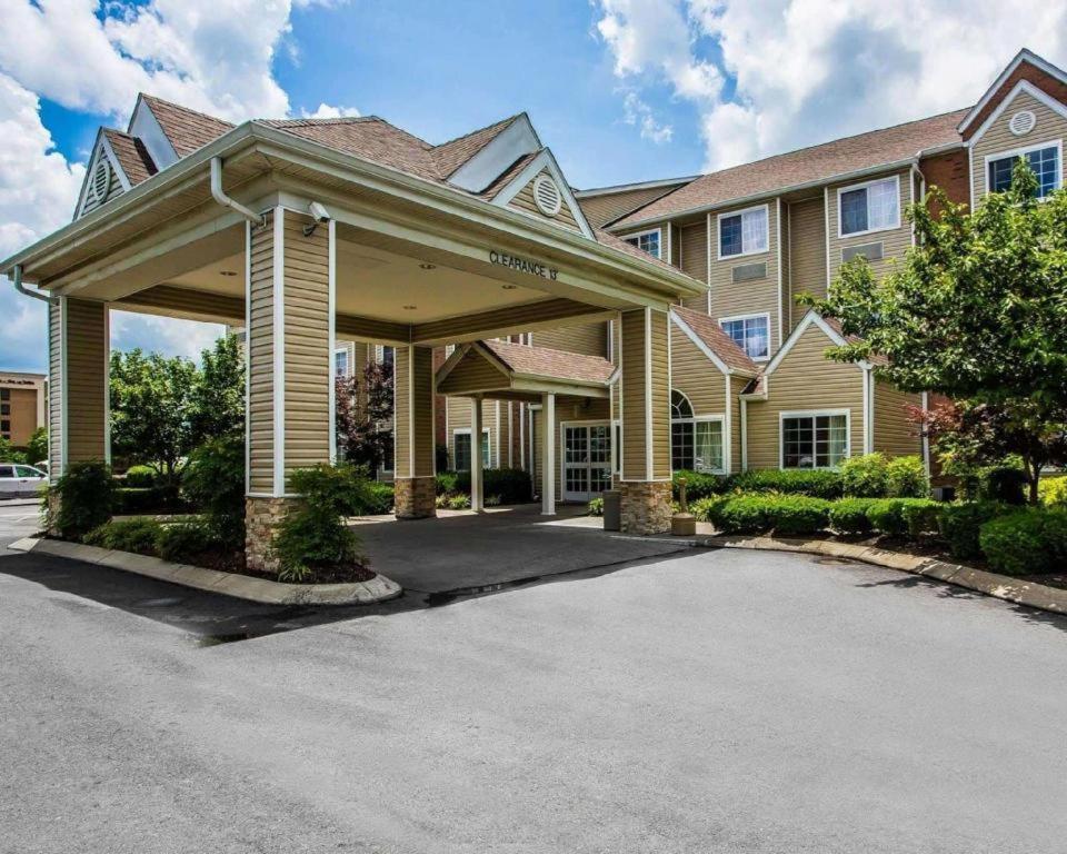 Quality Inn & Suites Mount Juliet Exterior photo